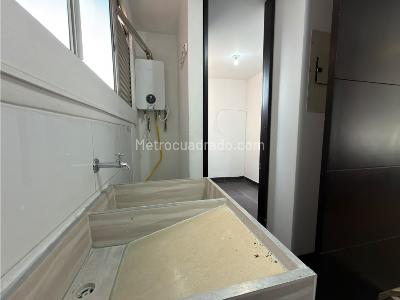 Apartamento de 3 alcobas en arriendo en El Tesoro, Medellín, 170 m² · foto 20 de 20