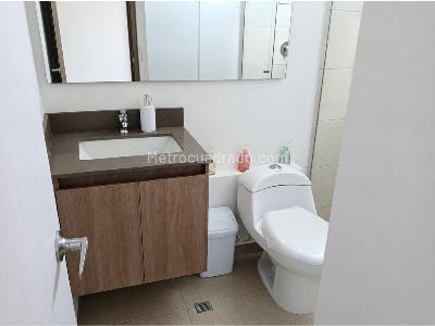 Apartamento de 2 alcobas en arriendo en San Nicolas, Rionegro, 67 m² · foto 9 de 13
