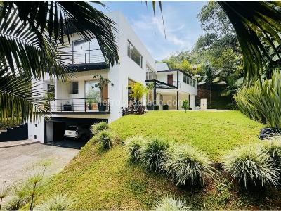 Casa en arriendo en Cola Del Zorro, Medellín · foto 2 de 20