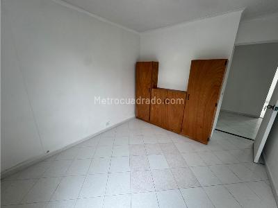 Apartamento de 3 alcobas en arriendo en Conquistadores, Medellín, 70 m² · foto 10 de 13