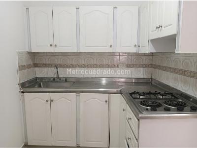 Casa de 2 alcobas en arriendo en La Candelaria, Medellín, 90 m² · foto 2 de 10