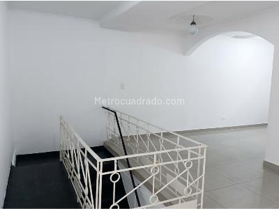 Casa de 2 alcobas en arriendo en La Candelaria, Medellín, 90 m² · foto 6 de 10
