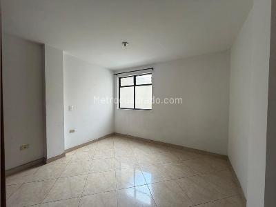 Apartamento de 3 alcobas en arriendo en Cabañas, Bello, 84 m² · foto 8 de 18