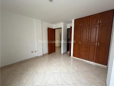 Apartamento de 3 alcobas en arriendo en Cabañas, Bello, 84 m² · foto 14 de 18