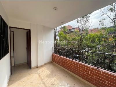 Apartamento de 3 alcobas en arriendo en Cabañas, Bello, 84 m² · foto 16 de 18