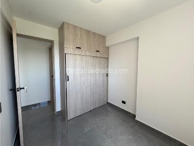 Apartamento de 3 alcobas en arriendo en La Gabriela, Bello, 55 m² · foto 10 de 20