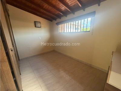 Casa de 3 alcobas en arriendo en Santa Maria La Nueva, Itagüí, 80 m² · foto 9 de 14