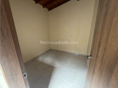 Casa de 3 alcobas en arriendo en Santa Maria La Nueva, Itagüí, 80 m² · foto 12 de 14