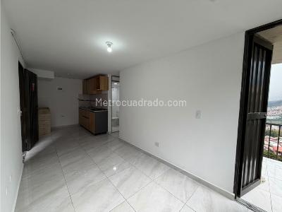 Apartamento de 3 alcobas en arriendo en Barrio Pablo Escobar, Medellín, 56 m² · foto 4 de 10