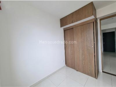 Apartamento de 3 alcobas en arriendo en Madera, Bello, 55 m² · foto 10 de 18
