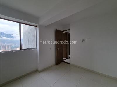 Apartamento de 3 alcobas en arriendo en Madera, Bello, 55 m² · foto 15 de 18