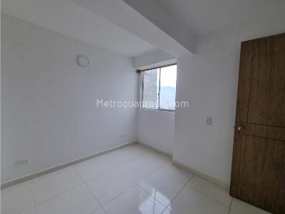 Apartamento de 3 alcobas en arriendo en Madera, Bello, 55 m² · foto 17 de 18