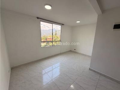 Apartamento de 3 alcobas en arriendo en Guasimalito, Bello, 55 m² · foto 5 de 19