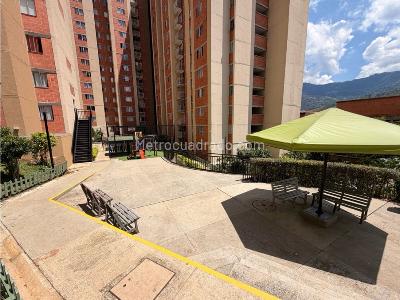 Apartamento de 3 alcobas en arriendo en Guasimalito, Bello, 55 m² · foto 16 de 19