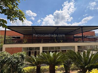 Apartamento de 3 alcobas en arriendo en Guasimalito, Bello, 55 m² · foto 19 de 19