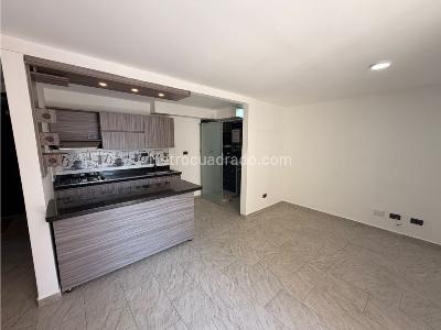 Apartamento de 3 alcobas en arriendo en Guasimalito, Bello, 60 m² · foto 2 de 19