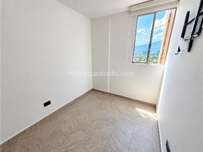 Apartamento de 3 alcobas en arriendo en Guasimalito, Bello, 60 m² · foto 6 de 19