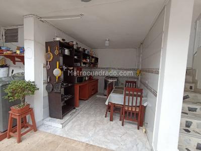 Casa de 5 alcobas en venta en Belén Los Alpes, Medellín, 250 m² · foto 12 de 20
