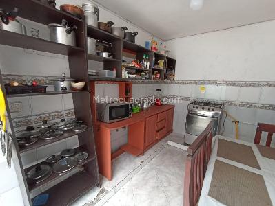 Casa de 5 alcobas en venta en Belén Los Alpes, Medellín, 250 m² · foto 13 de 20