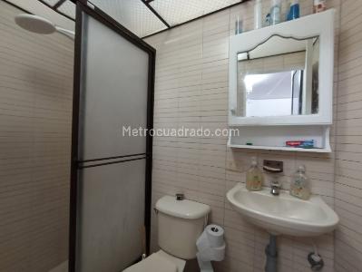 Casa de 5 alcobas en venta en Belén Los Alpes, Medellín, 250 m² · foto 19 de 20