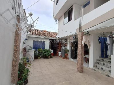 Casa de 5 alcobas en venta en Belén Los Alpes, Medellín, 250 m² · foto 5 de 20