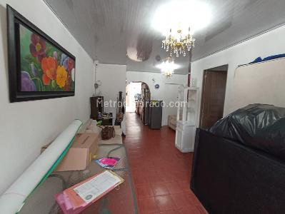 Casa de 5 alcobas en venta en Belén Los Alpes, Medellín, 250 m² · foto 6 de 20