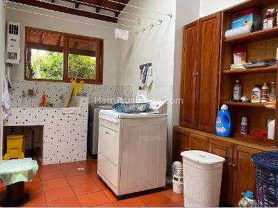 Casa de 4 alcobas en venta en Loma De Las Brujas, Envigado, 1230 m² · foto 5 de 20