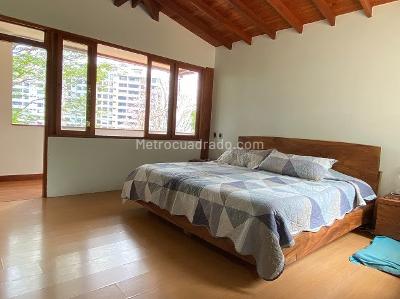 Casa de 4 alcobas en venta en Loma De Las Brujas, Envigado, 1230 m² · foto 9 de 20