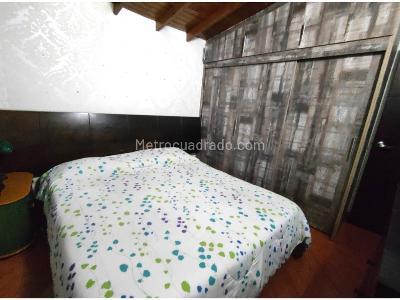 Casa de 5 alcobas en venta en La Almeria, Medellín, 180 m² · foto 12 de 19