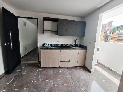 Apartamento de 1 alcoba en venta en Itagüí, Itagüí, 38 m² · foto 4 de 15