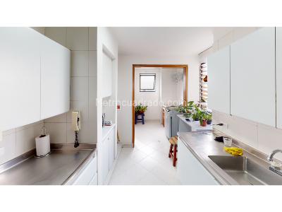 Apartamento de 2 alcobas en venta en El Poblado, Medellín, 105 m² · foto 6 de 17