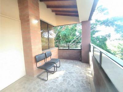 Apartamento de 5 alcobas en venta en El Poblado, Medellín, 280 m² · foto 3 de 20