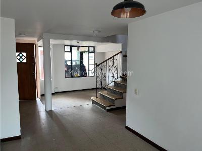 Casa de 5 alcobas en venta en La Mota, Medellín, 144 m² · foto 3 de 20