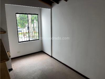 Casa de 5 alcobas en venta en La Mota, Medellín, 144 m² · foto 14 de 20