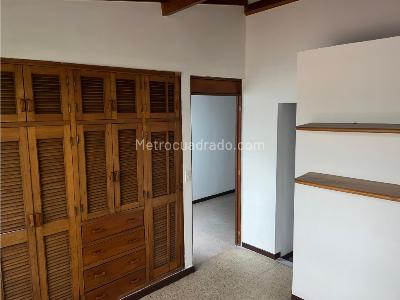 Casa de 5 alcobas en venta en La Mota, Medellín, 144 m² · foto 15 de 20