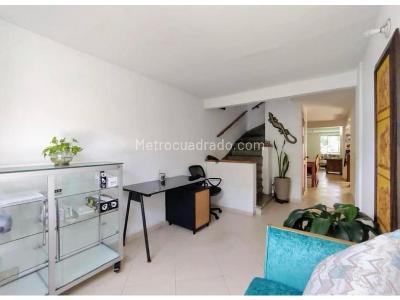 Casa de 4 alcobas en venta en Robledo, Medellín, 204 m² · foto 17 de 20