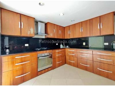 Casa de 4 alcobas en venta en Robledo, Medellín, 204 m² · foto 18 de 20