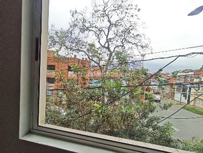 Casa de 4 alcobas en venta en Prado Centro, Medellín, 200 m² · foto 3 de 20