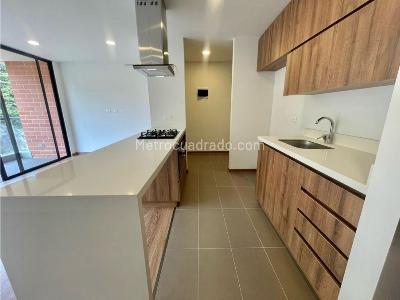 Apartamento de 2 alcobas en venta en Envigado El Trianon, Envigado, 67 m² · foto 8 de 20