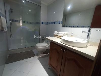 Apartamento de 4 alcobas en venta en Laureles, Medellín, 157 m² · foto 12 de 20