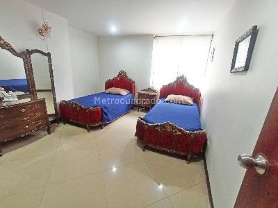 Apartamento de 4 alcobas en venta en Laureles, Medellín, 157 m² · foto 15 de 20