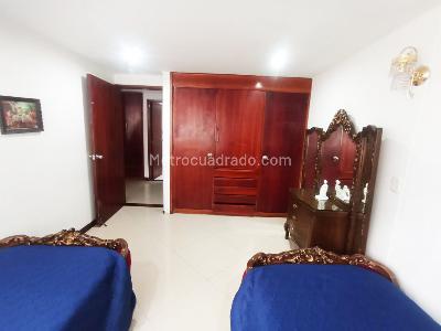 Apartamento de 4 alcobas en venta en Laureles, Medellín, 157 m² · foto 16 de 20