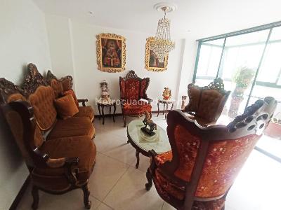 Apartamento de 4 alcobas en venta en Laureles, Medellín, 157 m² · foto 2 de 20
