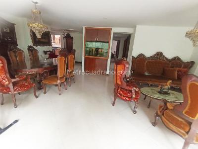 Apartamento de 4 alcobas en venta en Laureles, Medellín, 157 m² · foto 4 de 20