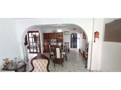 Apartamento en venta en Los Colores, Medellín · foto 2 de 13