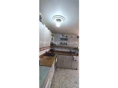 Apartamento en venta en Los Colores, Medellín · foto 7 de 13