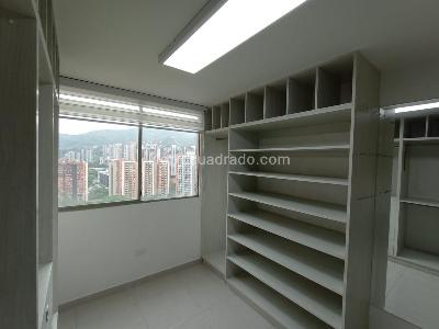 Apartamento en venta en Belen Loma De Los Bernal, Medellín · foto 6 de 20