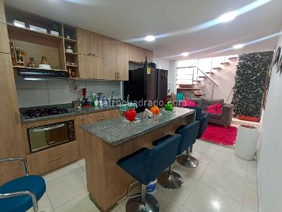 Casa de 3 alcobas en venta en La America, Medellín, 115 m² · foto 3 de 19