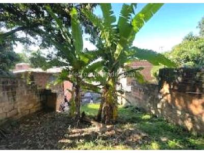 Casa de 5 alcobas en venta en Villa Hermosa, Medellín, 164 m² · foto 4 de 8