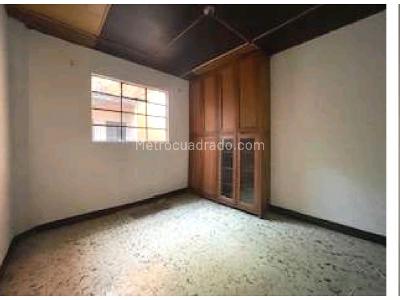Casa de 5 alcobas en venta en Villa Hermosa, Medellín, 164 m² · foto 7 de 8